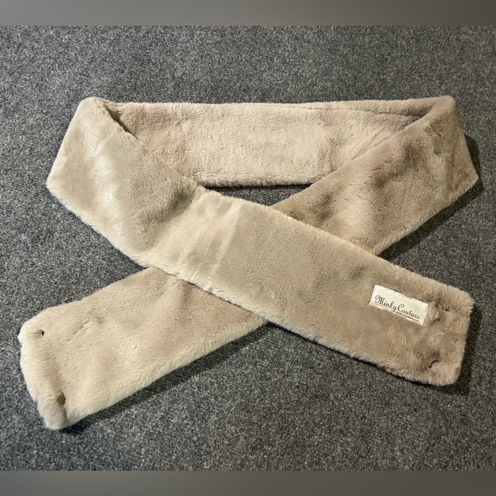 Minky Couture Plush Beige Faux Fur Scarf - Picture 1 of 3